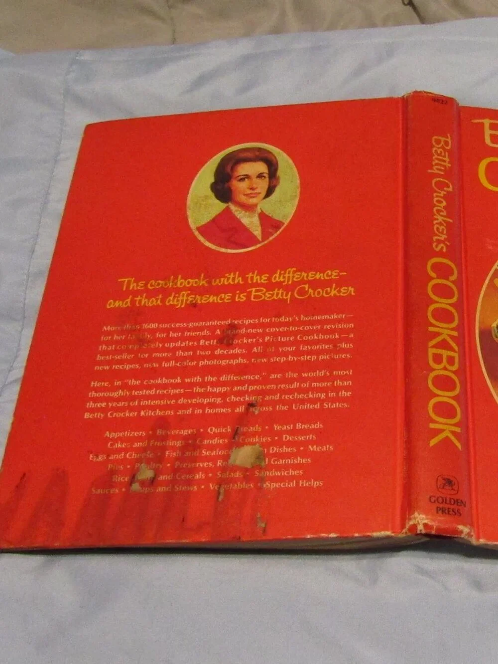 1976 BETTY CROCKER PIE COVER COOKBOOK 27th Printing Hardcover Good Condition